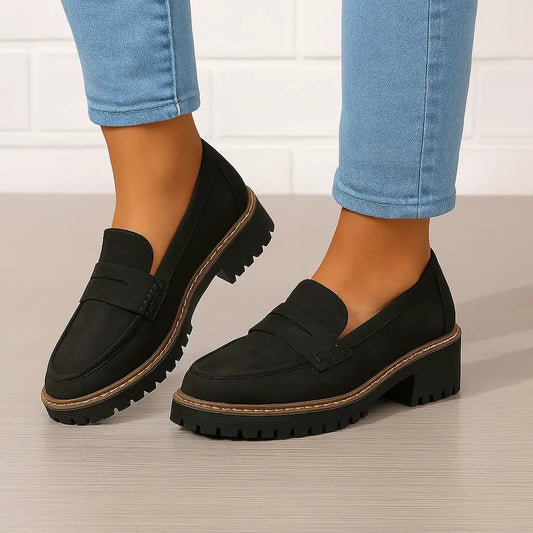 Nadia | Mocasines de ante atemporales